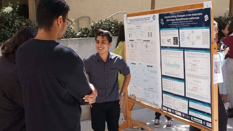 Jessy presenting at the 2023 colloquium